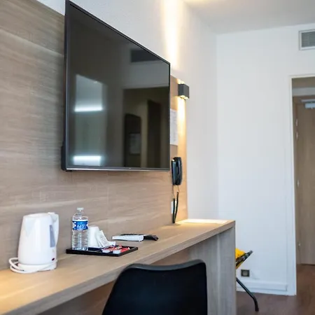 Szálloda Campanile Nord - Barberey Troyes