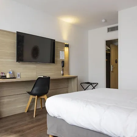 Campanile Nord - Barberey 3*