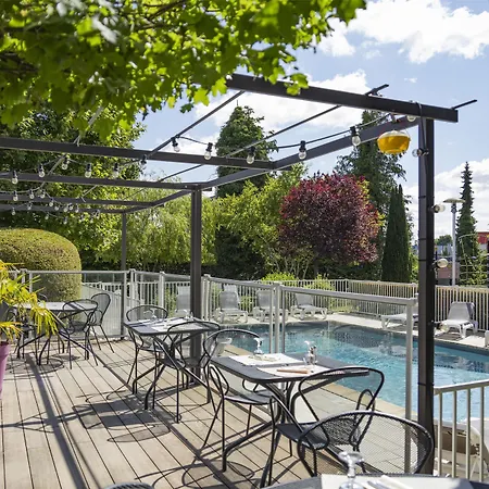 Campanile Prime - Nord Barberey Hotel 3*