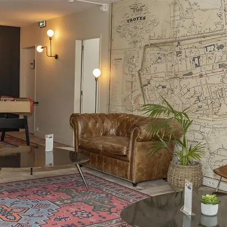 Campanile Prime - Nord Barberey 3*