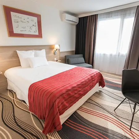 Campanile Nord - Barberey Hotel