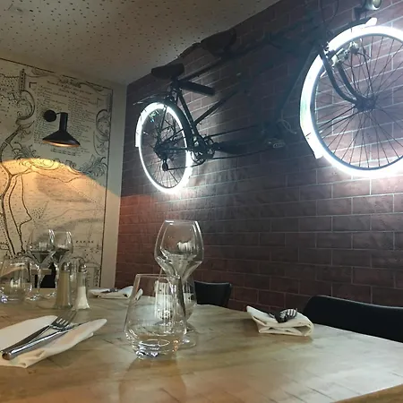 Campanile Nord - Barberey 3*