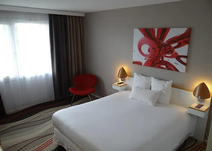 Hotel Campanile Nord - Barberey 3*