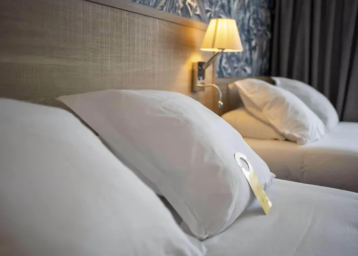 Campanile Nord - Barberey 3*