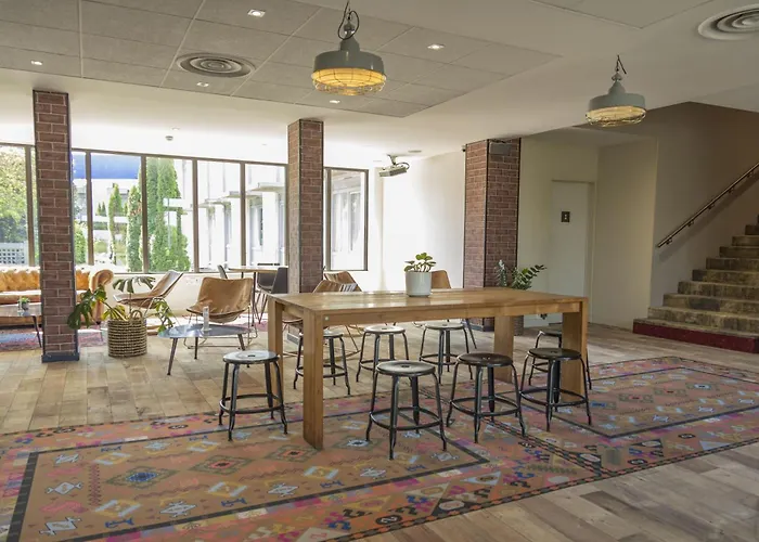 Campanile Nord - Barberey 3*