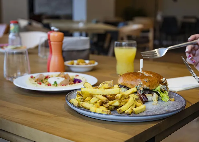 Szálloda Campanile Nord - Barberey Troyes