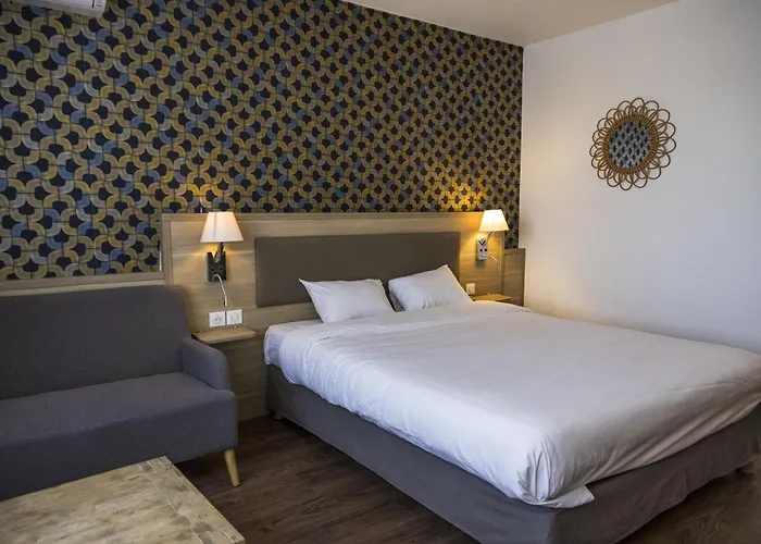 Hotel Campanile Nord - Barberey